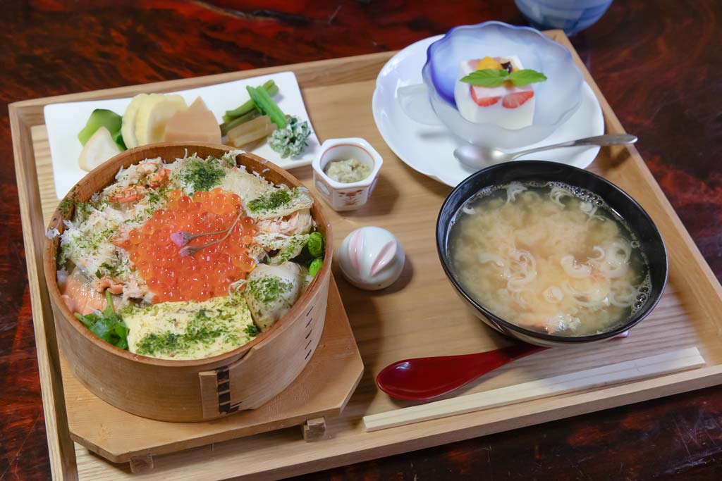 やまぼうしの日本海わっぱ飯